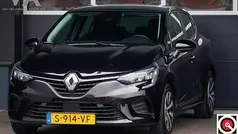 Zwart Gebruikt 2023 Renault Clio V Equilibre Hatchback | € 15.950 (Goede deal)