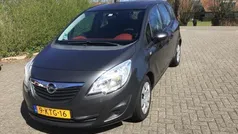 Grijs, metallic lak Gebruikt 2010 Opel Meriva Cosmo MPV | € 3.400 (Eerlijke prijs)