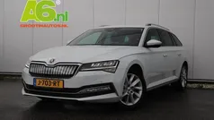 Moon white metallic (wit metallic) Gebruikt 2020 Skoda Superb Business Line Stationwagen | € 26.899 (Eerlijke prijs)