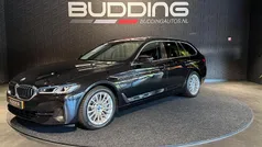 Zwart Gebruikt 2022 BMW 530e Efficient Dynamics Stationwagen | € 36.950 (Super prijs)
