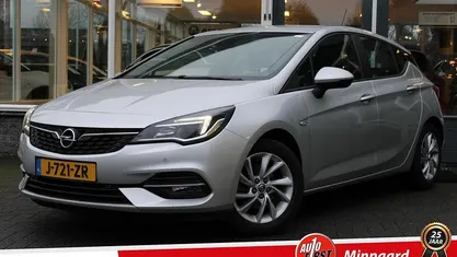 Grijs Gebruikt 2020 Opel Astra Business Edition Hatchback | € 10.800 (Eerlijke prijs)