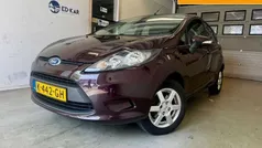 Rood, metallic lak Gebruikt 2010 Ford Fiesta Limited Hatchback | € 3.495 (Eerlijke prijs)