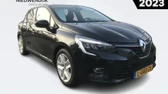 Noir etoilé gne Gebruikt 2021 Renault Clio V Zen Hatchback | € 13.990 (Eerlijke prijs)
