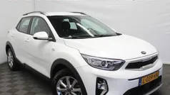 Wit Gebruikt 2021 Kia Stonic SUV | € 15.800 (Eerlijke prijs)