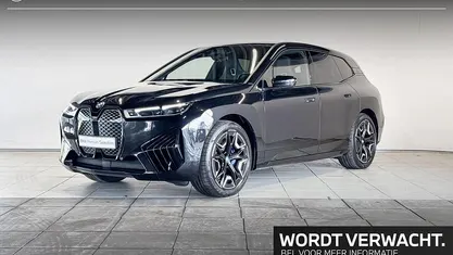 Saphirschwarz metallic (zwart metallic) Occasion 2024 BMW iX Comfort Edition SUV | € 69.850 (Eerlijke prijs)