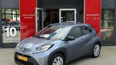 Grijs Gebruikt 2024 Toyota Aygo Play Hatchback | € 18.400 (Eerlijke prijs)