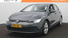 Grijs Gebruikt 2022 VW Golf VIII Business Hatchback | € 25.795 (Goede deal)