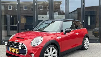 Occasion Mini Cooper S Chili 192 PK (141 kW) 2014 Rood (metallic) Hatchback