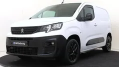 Wit Gebruikt 2023 Peugeot Partner S Van | € 17.925 (Eerlijke prijs)