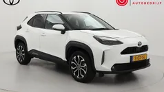 Wit Gebruikt 2023 Toyota Yaris Cross SUV | € 28.499 (Eerlijke prijs)