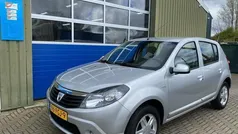 Grijs Gebruikt 2011 Dacia Sandero Hatchback | € 3.997 (Eerlijke prijs)