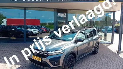 Grijs, metallic lak Gebruikt 2023 Dacia Jogger Extreme MPV | € 24.995 (Eerlijke prijs)
