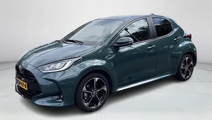 Gebruikt 2025 Toyota Yaris Hybrid Executive Hatchback | € 30.880 (Eerlijke prijs)