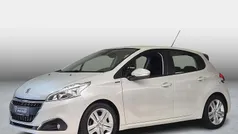 Gebruikt 2018 Peugeot 208 Signature Sky Hatchback | € 10.789 (Eerlijke prijs)