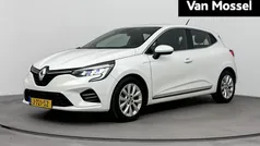 Wit Gebruikt 2020 Renault Clio V Intens Hatchback | € 15.435 (Eerlijke prijs)