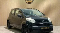 Zwart, metallic lak Gebruikt 2008 Citroën C1 Hatchback | € 1.840 (Eerlijke prijs)