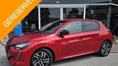Rood Gebruikt 2022 Peugeot 208 Allure Hatchback | € 18.695 (Eerlijke prijs)