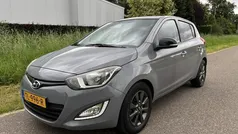Grijs Gebruikt 2013 Hyundai i20 Hatchback | € 3.999 (Super prijs)