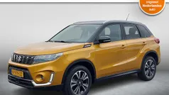 Geel Gebruikt 2021 Suzuki Vitara Style SUV | € 25.450 (Eerlijke prijs)