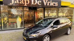 Zwart Gebruikt 2016 Opel Astra S Stationwagen | € 8.950 (Eerlijke prijs)