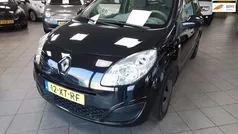 Zwart Gebruikt 2007 Renault Twingo Expression Hatchback | € 1.950 (Eerlijke prijs)