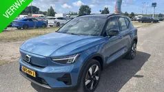 Blauw Gebruikt 2024 Volvo XC40 Plus SUV | € 42.190 (Eerlijke prijs)