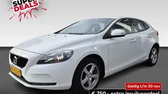 Wit Gebruikt 2018 Volvo V40 Stationwagen | € 15.430 (Goede deal)