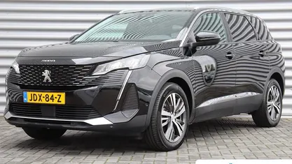 Zwart Gebruikt 2022 Peugeot 5008 Allure MPV | € 27.695 (Eerlijke prijs)