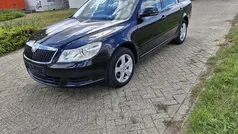 Zwart Gebruikt 2009 Skoda Octavia Ambition Hatchback | € 5.950 (Eerlijke prijs)