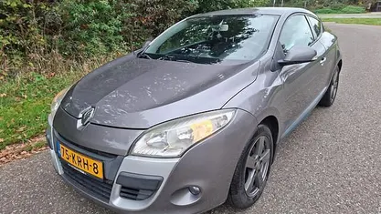 Grijs Occasion 2010 Renault Mégane Coupé Business Coupé | € 4.450 (Goede deal)