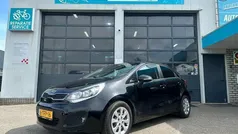 Zwart Gebruikt 2014 Kia Rio Plus Hatchback | € 4.499 (Goede deal)