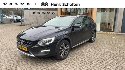 Occasion Volvo V60 CC Summum 245 PK (180 kW) 2016 Stationwagen
