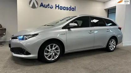 Occasion 2015 Toyota Auris Hatchback | € 11.990 (Eerlijke prijs)