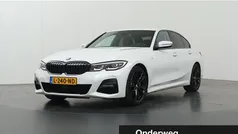Wit Gebruikt 2021 BMW 320 Executive Sedan | € 33.330 (Eerlijke prijs)