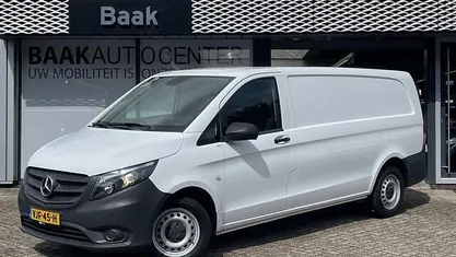 Wit Gebruikt 2021 Mercedes Vito Van | € 22.450 (Super prijs)