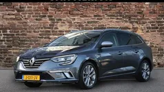 Grijs Gebruikt 2020 Renault Mégane GT Line GT-Line Stationwagen | € 14.745 (Goede deal)