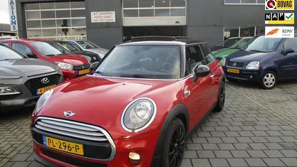 Rood Gebruikt 2014 Mini Cooper Business Hatchback | € 12.240 (Goede deal)