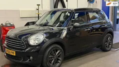 Zwart (metallic) Gebruikt 2014 Mini One Countryman SUV | € 9.950 (Eerlijke prijs)
