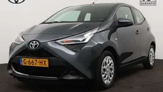 Gebruikt 2020 Toyota Aygo X-play Hatchback | € 12.745 (Eerlijke prijs)