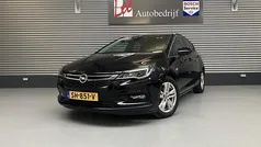 Blauw Gebruikt 2018 Opel Astra Edition Hatchback | € 13.750 (Eerlijke prijs)