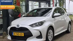 Wit Gebruikt 2023 Toyota Yaris Hybrid Hatchback | € 20.690 (Eerlijke prijs)