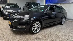 Zwart Gebruikt 2019 Skoda Octavia Clever Stationwagen | € 10.999 (Eerlijke prijs)