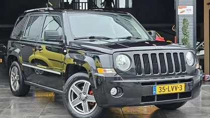 Occasion Jeep Patriot Limited 170 PK (125 kW) 2010 Zwart SUV