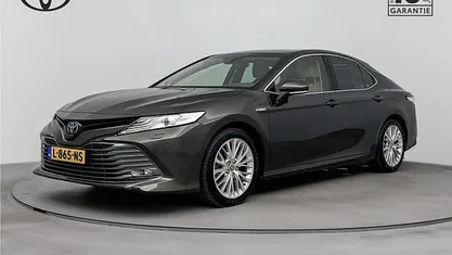 Occasion 2021 Toyota Camry Premium Sedan | € 29.985 (Eerlijke prijs)