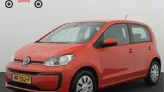 Rood Gebruikt 2017 VW up! move up! Hatchback | € 10.183 (Eerlijke prijs)