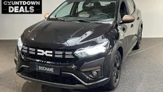 Zwart Gebruikt 2023 Dacia Sandero Stepway Hatchback | € 17.195 (Eerlijke prijs)