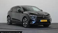 Zwart Gebruikt 2023 Renault Mégane Techno Hatchback | € 29.740 (Eerlijke prijs)