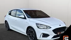 Wit Gebruikt 2022 Ford Focus ST-Line Hatchback | € 19.990 (Goede deal)