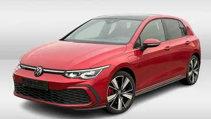Rood Gebruikt 2021 VW Golf VIII GTE Hatchback | € 28.950 (Eerlijke prijs)