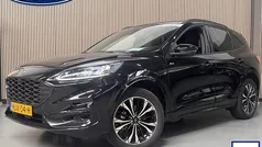 Zwart Gebruikt 2023 Ford Kuga ST-Line X SUV | € 32.800 (Eerlijke prijs)